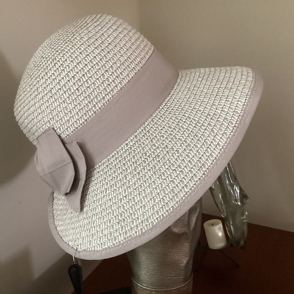 NWT Lauren Conrad Gray straw summer, gray straw hat with adjustable band and bow